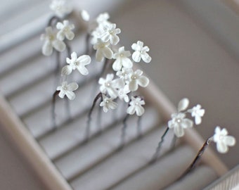 Tiny white bridal flowers Tiny flowers hair pins Bridal hair flower Lavender flower hair pins Wedding headpiece Bridal hair pin