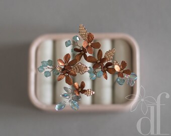 Bronze hair pins Copper hair pins Bronze wedding Bronze and green Mint green rhinestone Wedding Hair Wedding bobby pins Greenery hair piece