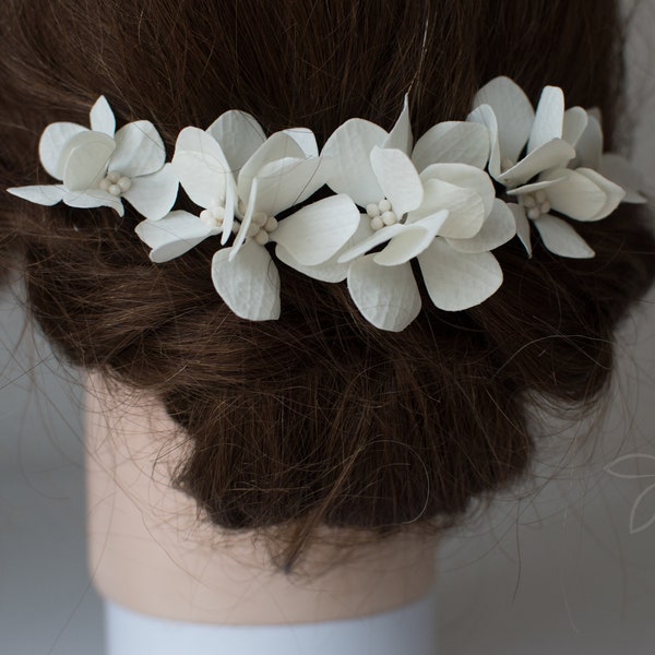 Ivory hair flower Hydrangea hair pin Wedding hairpiece Bridesmaid headpiece Ivory hair pins Bridal flower hairpiece Bridesmaid flower Boho