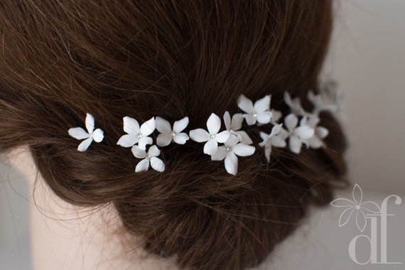 Tiny white online flowers for hair