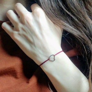 豊富なカラーバリエーションのシルバーハートブレスレット｜ステンレススチール製コードブレスレット｜細身の友情ブレスレット｜女性へのギフト