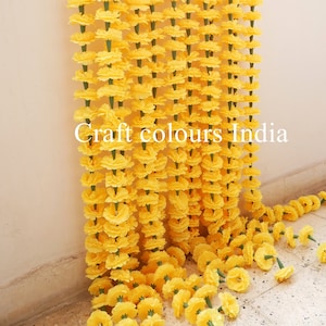 Gratis expresverzending 20 st felgele kunstmatige goudsbloem bloemenslingers, Indiase bruiloft decoratie, Mehendi/haldi decor