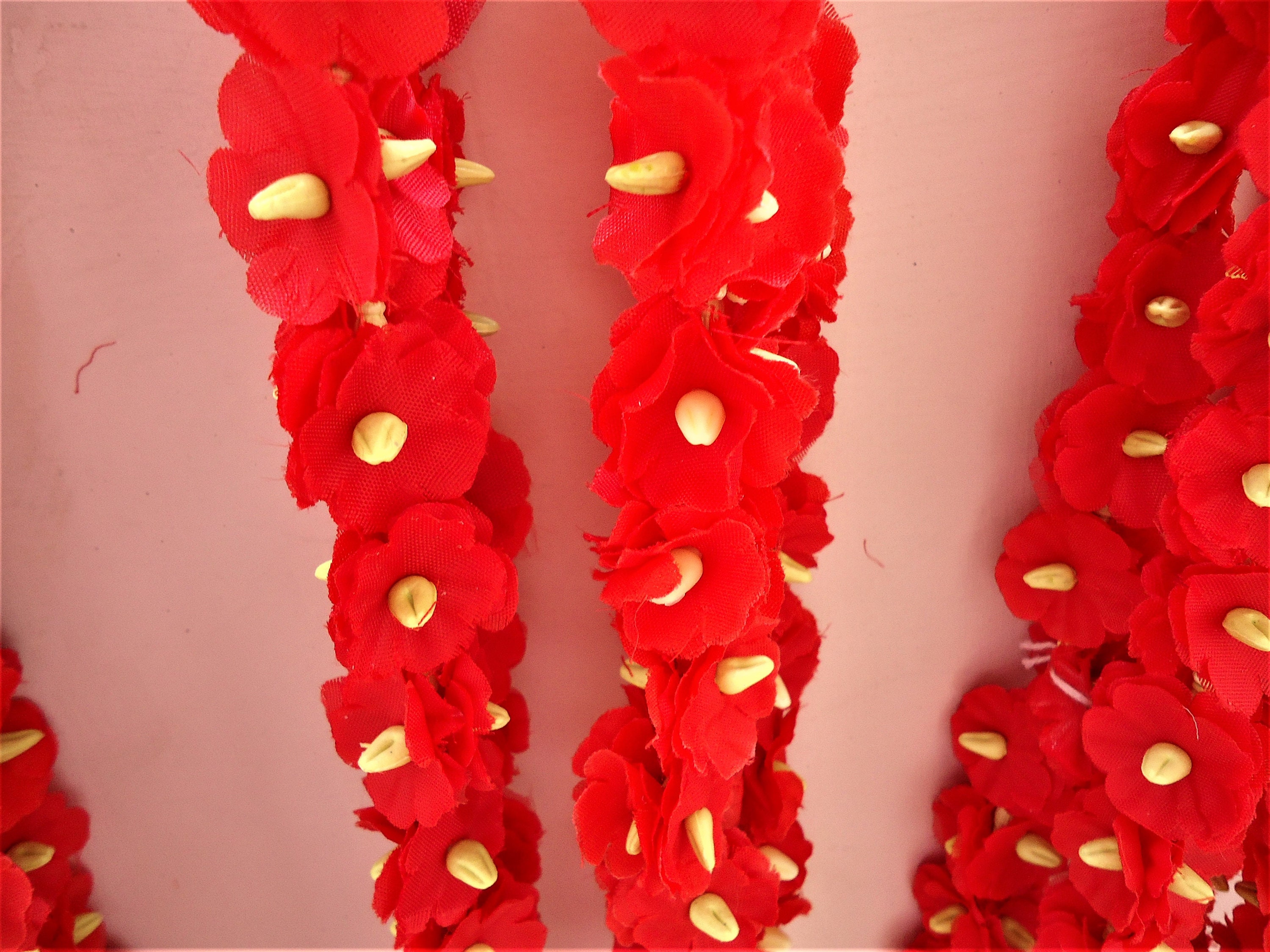 Red Artificial Periwinkle Vinca Flower Strand Real Looking Etsy