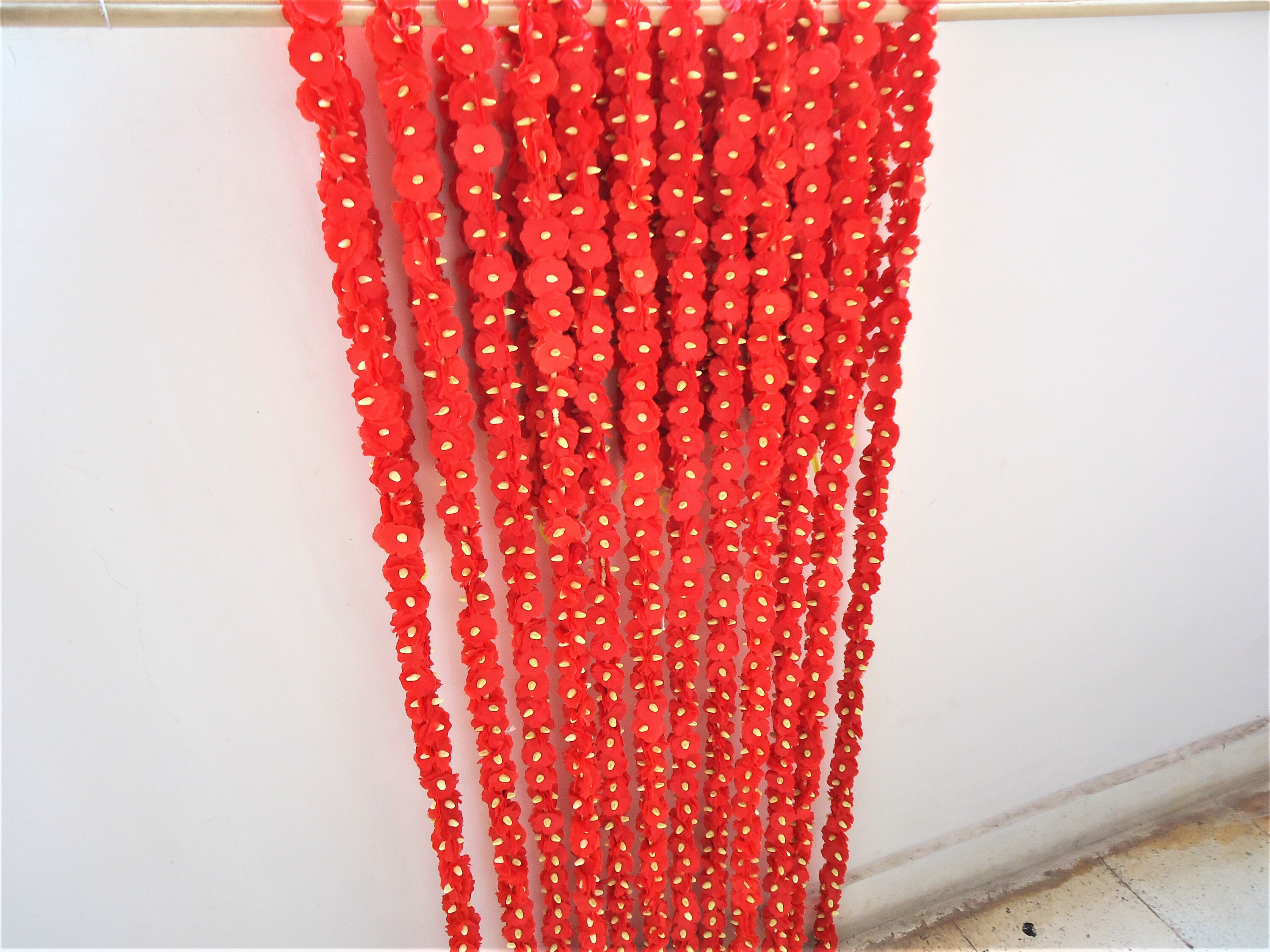 Red Artificial Periwinkle Vinca Flower Strand Real Looking Etsy