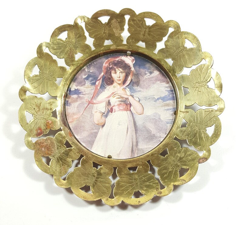 Vintage Solid Brass Erfly Hanging Plate Made In England Girl With Pink Bonnet Hangable Decorations Round Frames Cottage Chic Decor