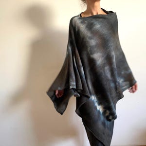 Poncho Plain Grey Merino - Thin Stripe Cuff - pre-order main image 1
