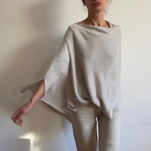 Poncho de lana merino suave y elegante, Envoltura de pura lana Ecru, Cálido chal de punto blanco roto, Jersey de punto de mujer, Capa para mujer, Regalo para ella, 735 imagen 6