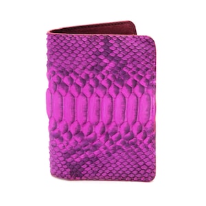 Pink Motiv Python Passhülle | Passhülle | Reisepasshülle | Reisepasshülle aus Leder | Reisepass Brieftasche | Reisegeschenk