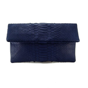 Bolso de mano de piel de serpiente azul marino / bolso de mano plegable / bolso de mano tipo sobre / bolso de mano de piel / bolso de pitón / bolso de piel de serpiente