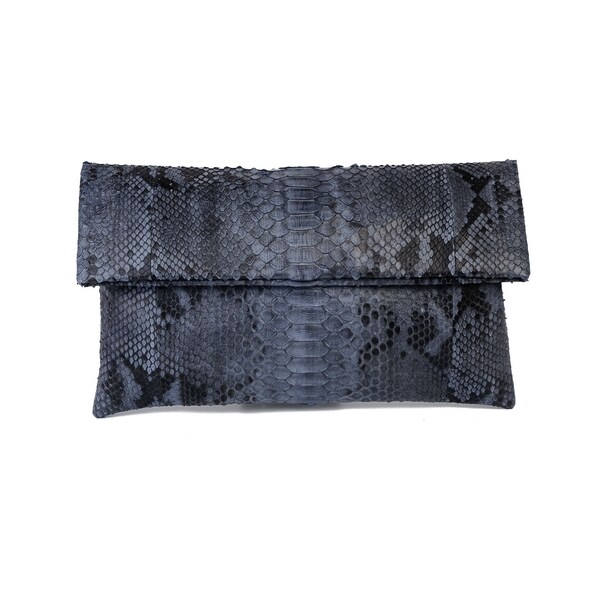 Grijze clutch van slangenleer met motief | opvouwbare clutch | envelop koppeling | leren clutch | python tas | slangenleer tas