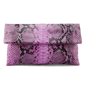 Bolso de mano de piel de serpiente rosa claro / bolso de mano plegable / bolso de mano tipo sobre / bolso de mano de piel / bolso de pitón / bolso de piel de serpiente
