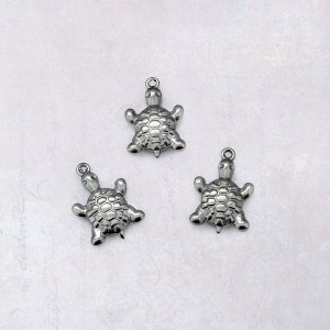 5 x Small Stainless Steel Turtle Charms - Double Sided Dark Silver Tone