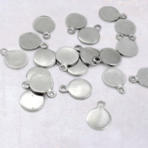 30 x Small Stainless Steel Round Blank Charm Tags Chain Ends 7mm Diameter x 9.5mm