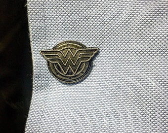 Wonder Woman Superhero Pewter Cufflinks (one pair)