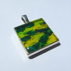 Handmade pendant 'Green and Gold' original, unique oil painting in clear resin image 2