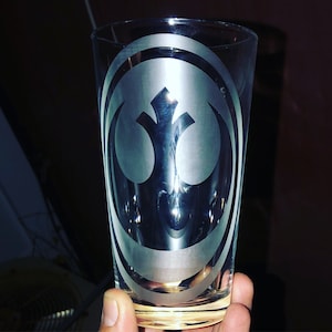 Star Wars 16oz Pint Glasses - Rebel & Empire Symbols - 2 Set