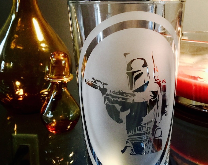 Featured listing image: Boba Fett / Star Wars / Hand etched 16oz Pint Glass