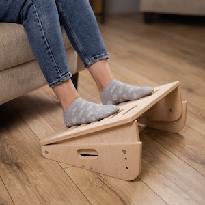 Rocking Foot Rest For Under Desk At Work - Foot Rest Under Desk For Office  Use, Ergonomic Footrest With Foot Massager Feet Stand,stylish Footstool -  Ergonomic Ottoman For Feet And Legs 