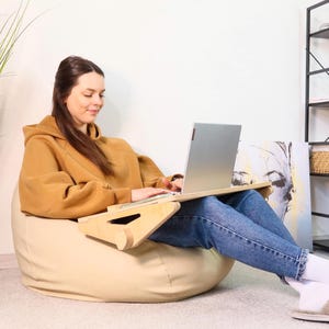 Soporte para portátil, escritorio de regazo, regalo personalizado de madera, bandeja de lectura negra, soporte para computadora, espacio de trabajo ergonómico, bandeja portátil para trabajar desde casa