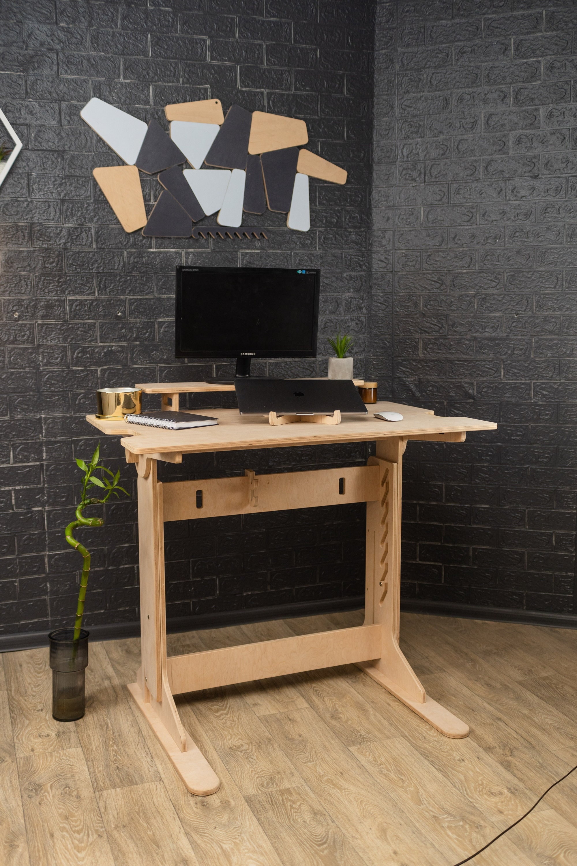 Custom Simple Computer Home Office Desk with Drawers Modern Student Study  Desk for Small Space - China Sit Stand up Desk, Ergonomic Lecture Table