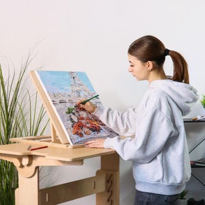 Caballete de madera negro para dibujo, soporte ajustable para pintura, regalo único y personalizado para artistas, caballete de viaje portátil de sobremesa A4, hecho a mano.
