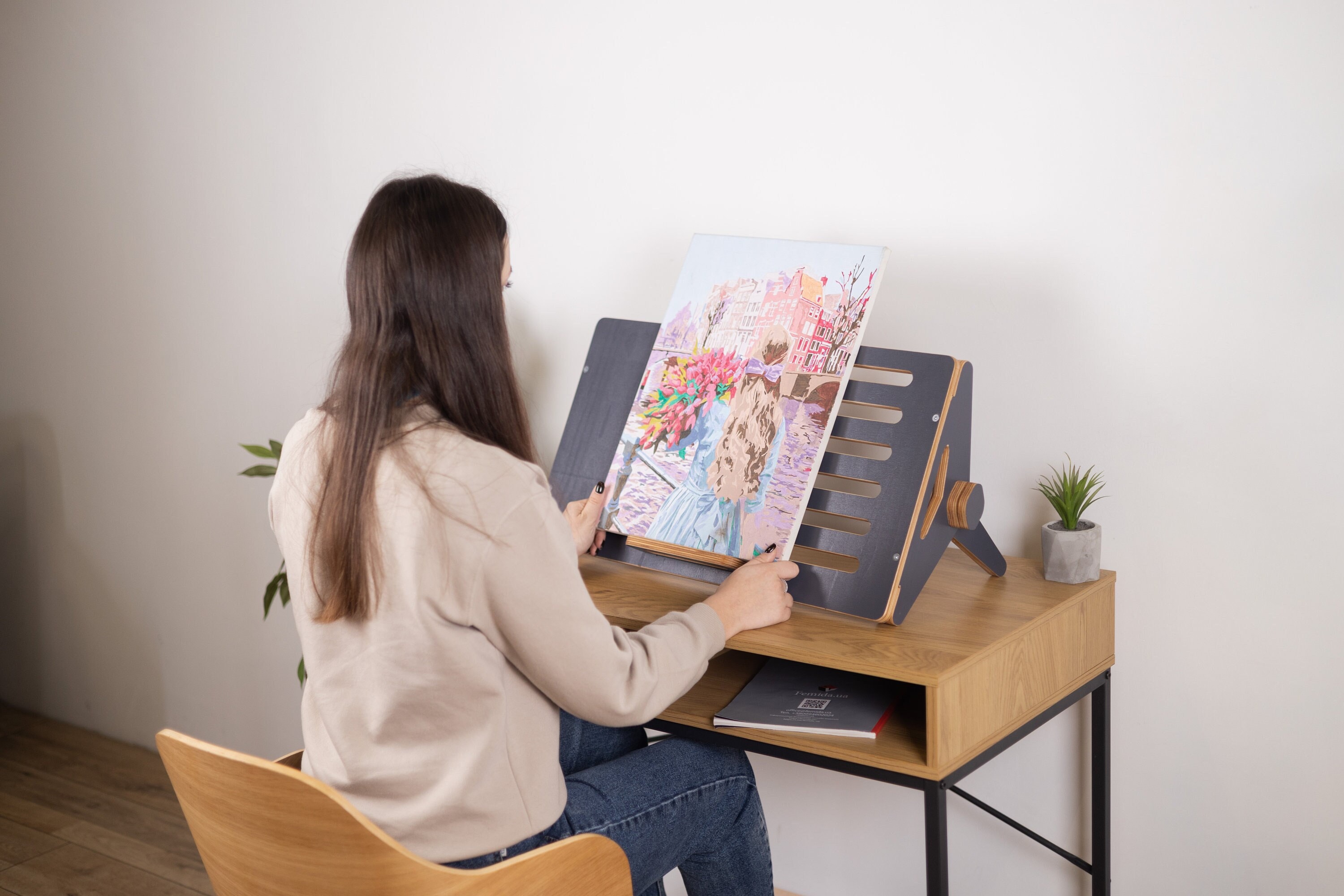 Cherry Table Easel 
