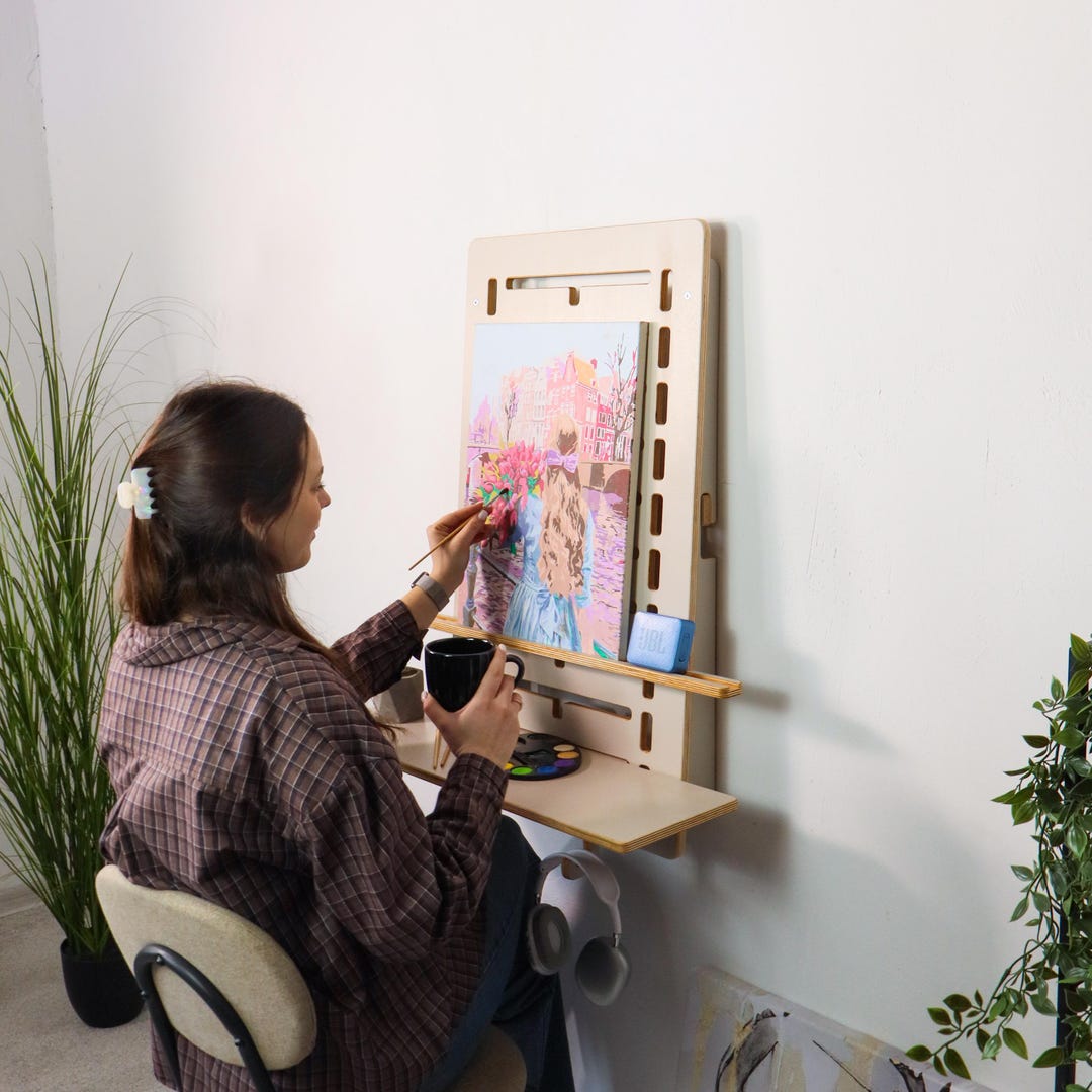 Scrivania sospesa a parete: altezza regolabile, mobile per ufficio