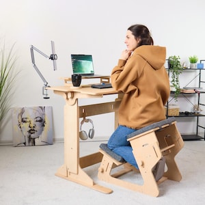 Adjustable Plywood Standing Desk: Ergonomic Sit-Stand Workstation