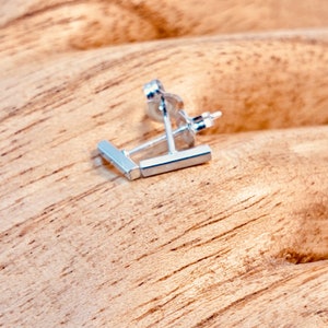 Boucles d'oreilles barre - Petites boucles d'oreilles barre - Boucles d'oreilles agrafes - Boucles d'oreilles barre en argent sterling 925 - Clous d'oreilles barre carrée