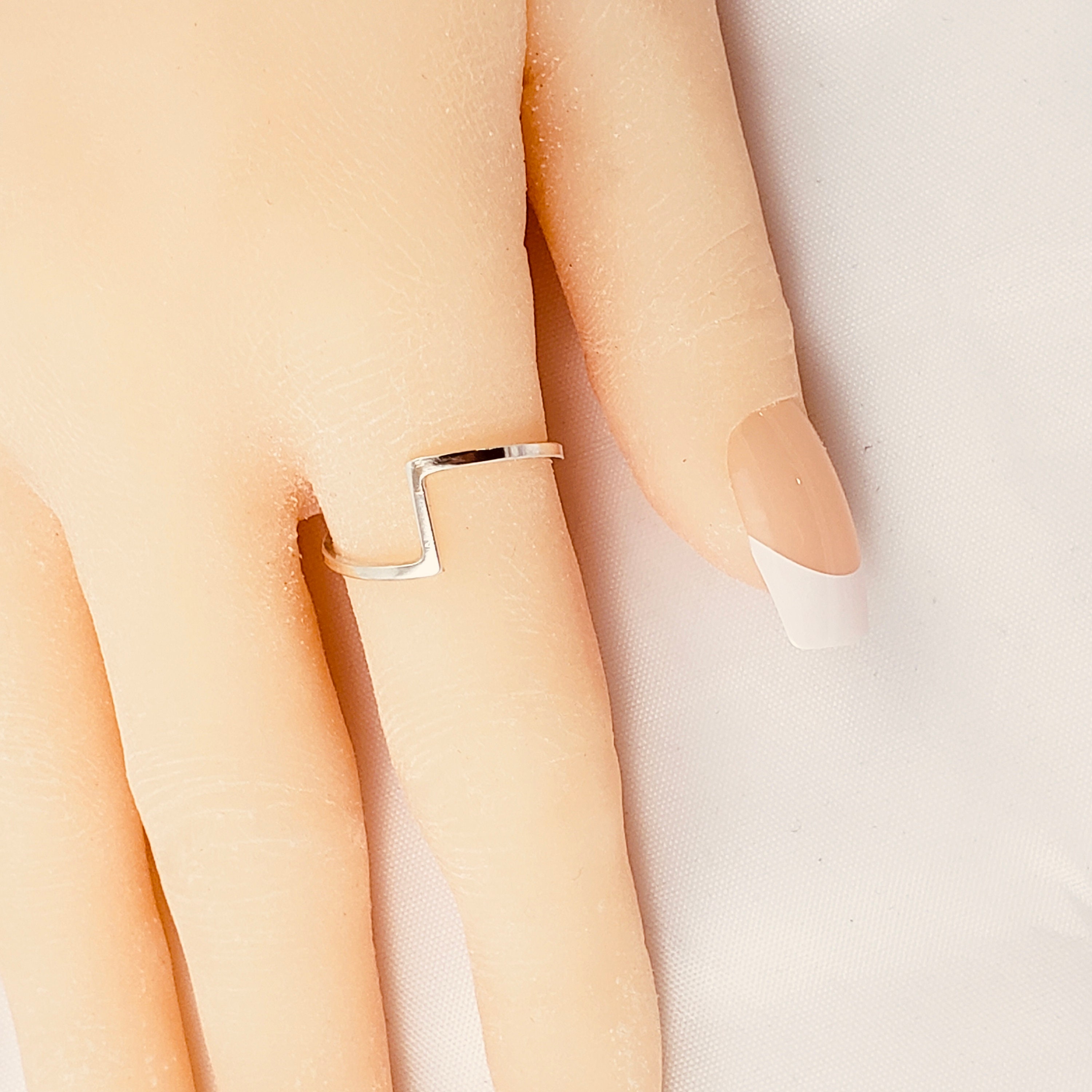 Zig Zag Ring - Zed Ring - 925 Sterling Silver Minimalist