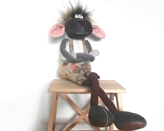 Muñeca de oveja hecha a mano: decoración infantil, regalo para baby shower, oveja Shaun de tela grande