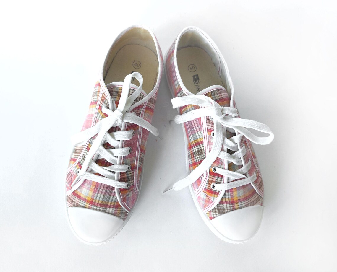 Vintage Checkered Sneakers: Pink & White Everyday Shoes, Sport Shoes- EU 40, foto 2 di 5