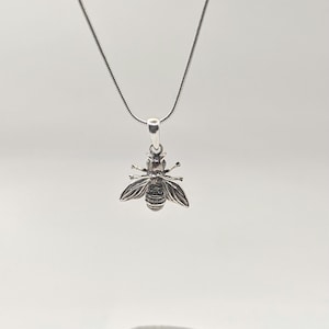 Kleine Biene Anhänger 925 Silber mit Kette, Sterling Silber Bienen Charm, Insekten Anhänger