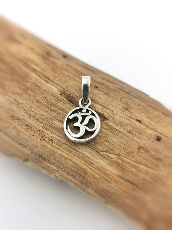 Tiny Circular Om Charm 925 Silver with Chain