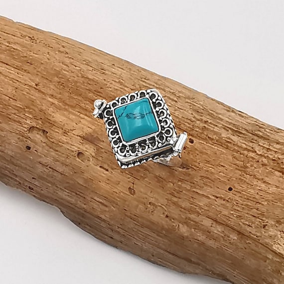 Roman Poison Ring 925 Silver with Turquoise, Ring with Round Secret Chamber, Locket Ring