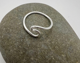 925 Silver Wave Ring - Ocean Wave Curl Ring - Matte Finish Minimalist Ring - Delicate Spiral Band - Surfer Beach Jewelry