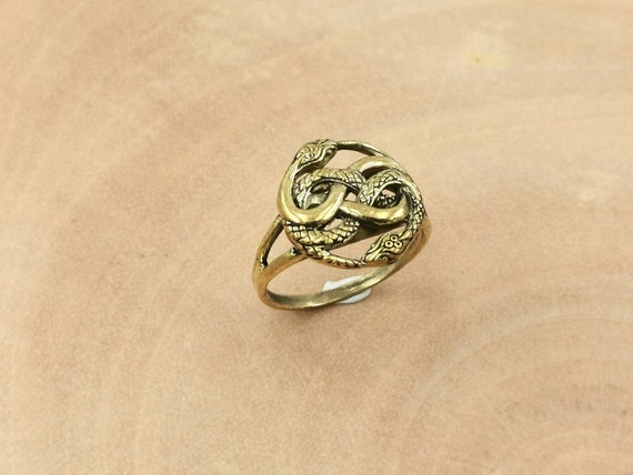 Auryn Ring Brass Unisex