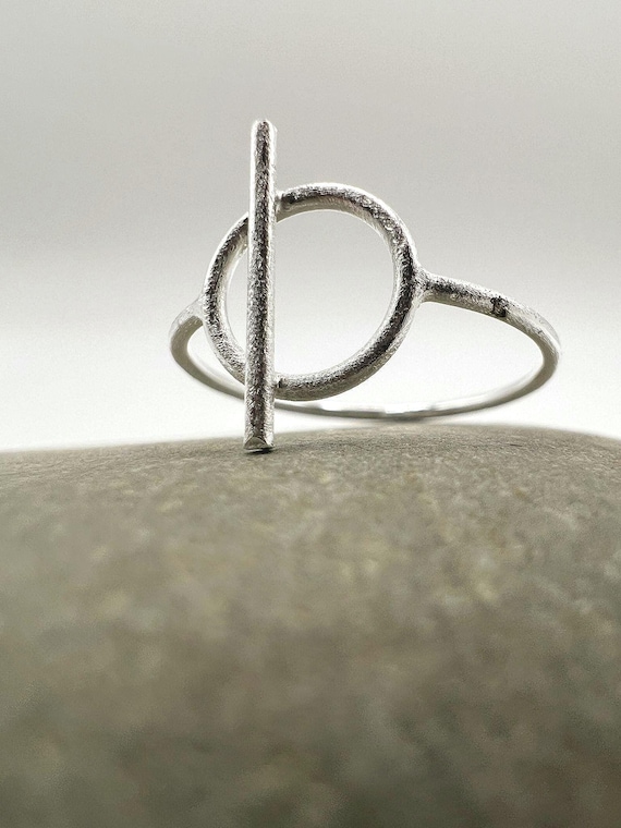 Matte 925 Silver Geometric Ring • Minimalist Circle Bar Ring • Modern Statement Band •