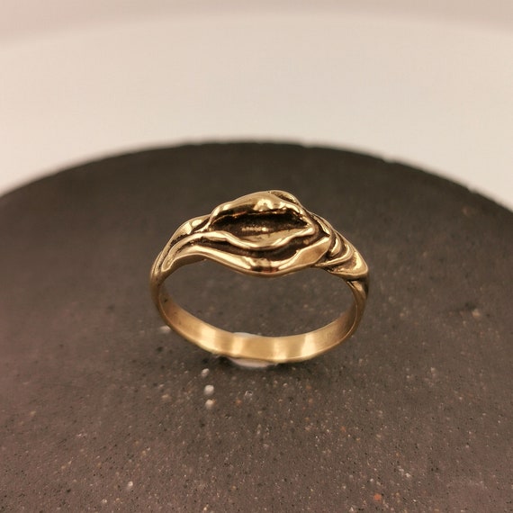 Vulva Ring Brass, Gold Yoni Ring