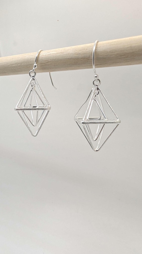 925 Silver Geometric Earrings – Matte & Polished – Kinetic Drop Earrings – Modern Minimalist Jewelry – Rhombus Dangle Earrings