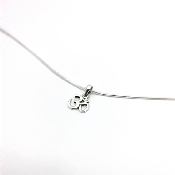 Om Pendant 925 Silver with Chain, Three Sizes, Yoga Pendant, Mediation Pendant