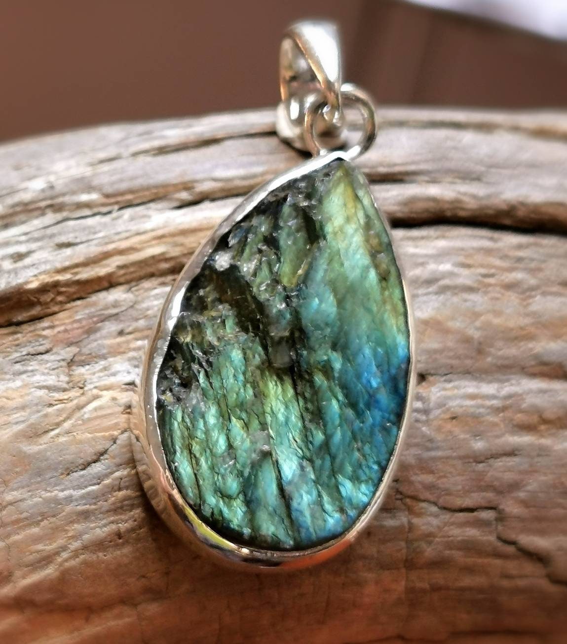 Raw Labradorite 925 Silver Pendant with Chain, Natural Raw Labradorite ...