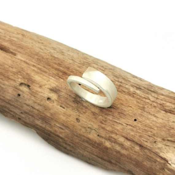 Solid 925 Silver Ring Adjustable with 18K Gold Detail and Matte Finishing