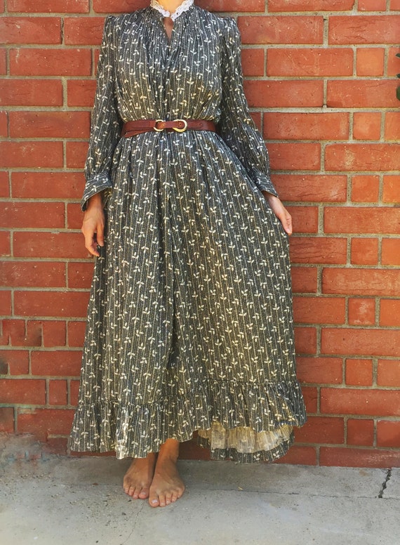 black and white cotton dress