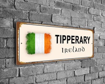 Tabliczka z nazwą Tipperary w Irlandii w stylu vintage, flaga Irlandii, tablica z nazwą hrabstwa