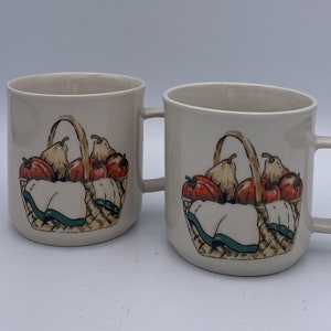 Vintage Gibson Mugs Set of 2 Household Basket With Fruit 8oz Coffee Cup