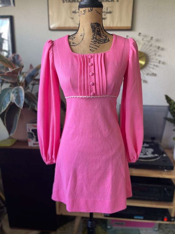 1960s vintage pink long sleeve balloon sleeve pol… - image 1