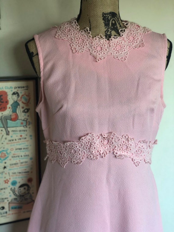 Vintage 1960s baby pink a-line dress - image 5