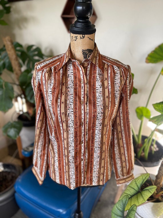 1970s vintage inspired long sleeve horizontal flor