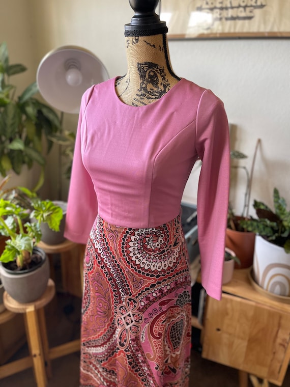 Vintage 1960s mod boho mauve pink long sleeve maxi